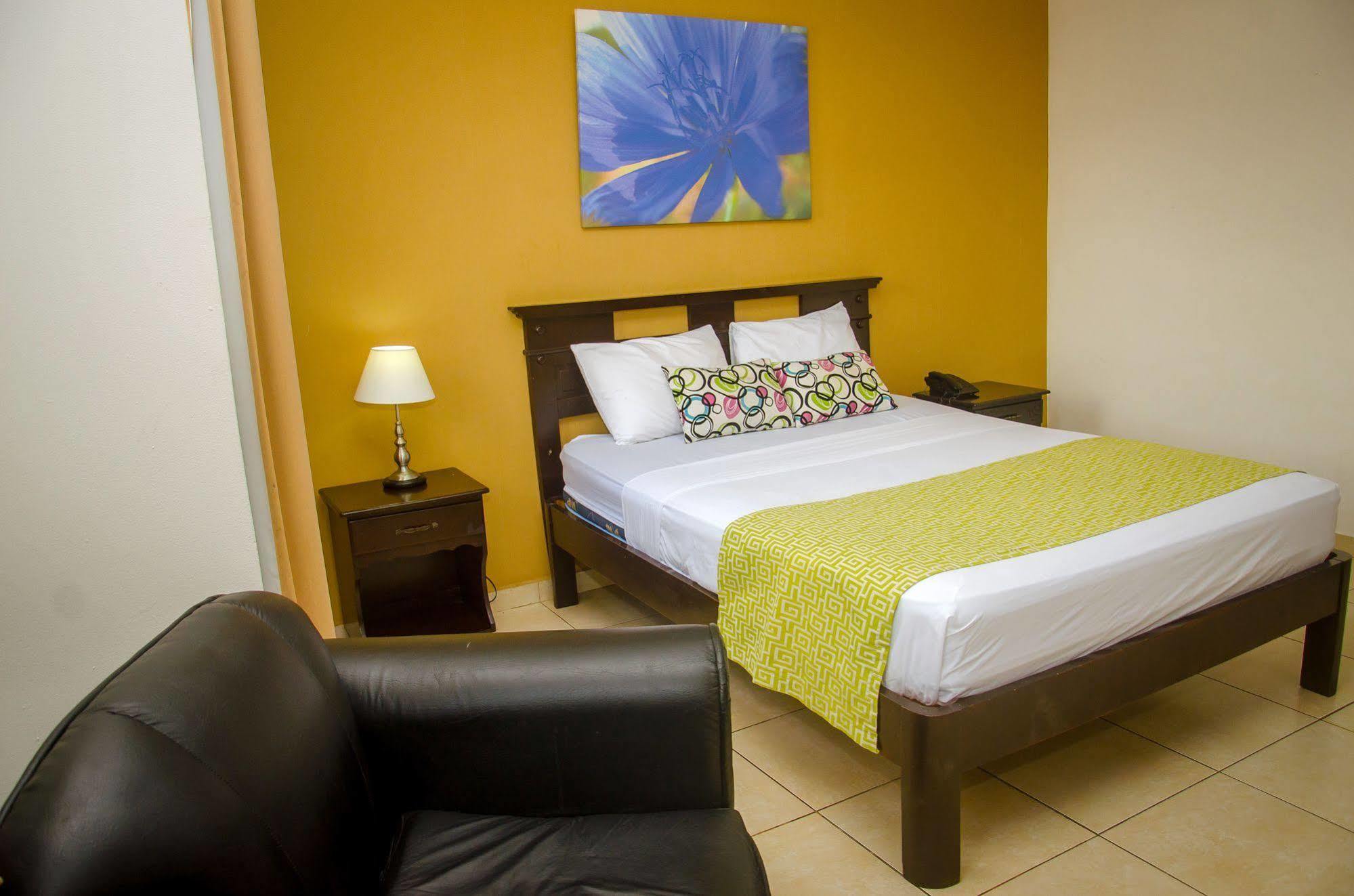 Hotel Residencial Cervantes David Exterior foto